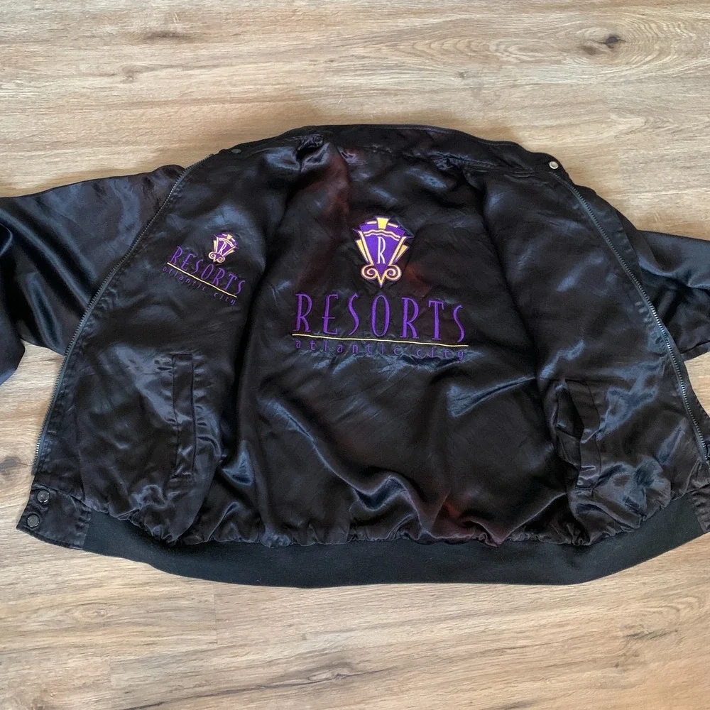 VINTAGE 25TH ANNIVERSARY RESORTS CASINO ATLANTIC CITY SATIN REVERSIBLE JACKET